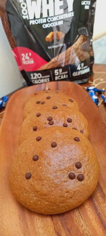 کوکی پروتینی حاوی جو دوسر و کره بادام زمینی وپروتیین وی وفاقدشکر