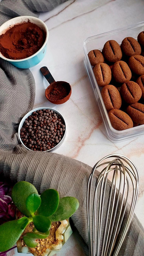 کوکی ۱۰ گرمی قهوه دربسته ها ی۵۰ عددی